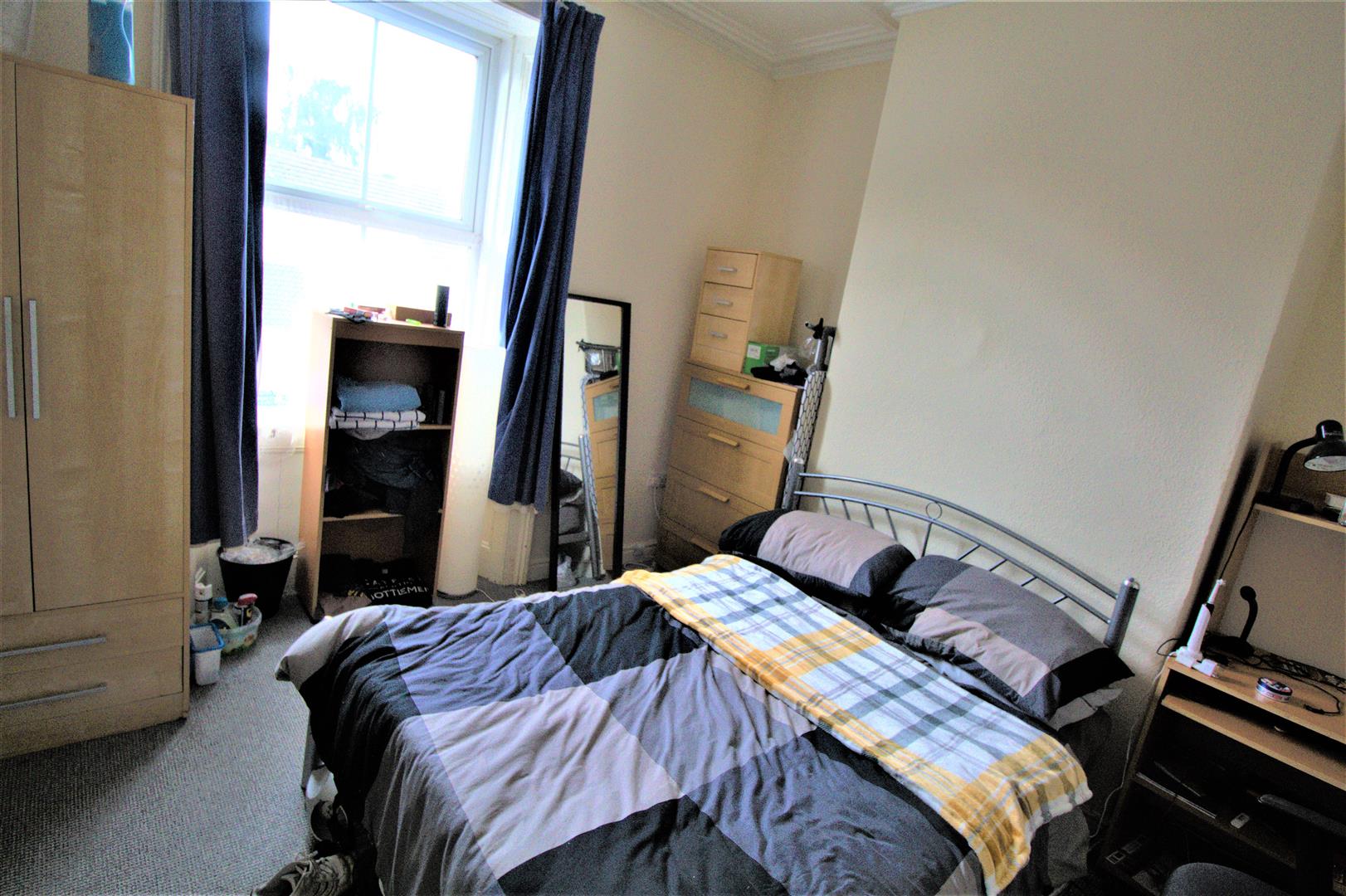 Crookesmoor,7 Elliott Rd,Crookesmoor,Sheffield S6 3GN,4 Bedrooms Bedrooms,1 BathroomBathrooms,Terraced,1672